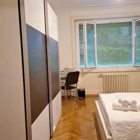 Superb 2 On The Ground Floor Apartment